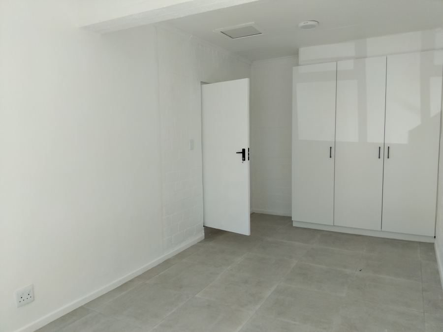 3 Bedroom Property for Sale in Country Club Western Cape